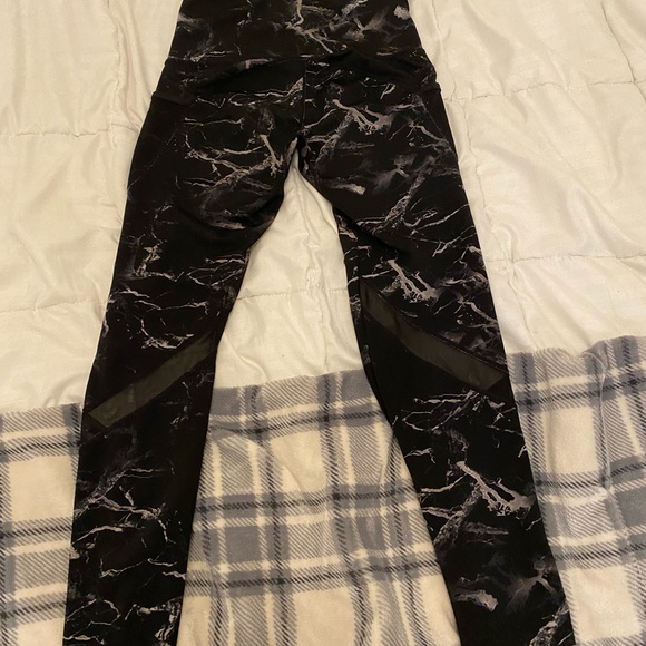 Leggins - Picture 2 of 2